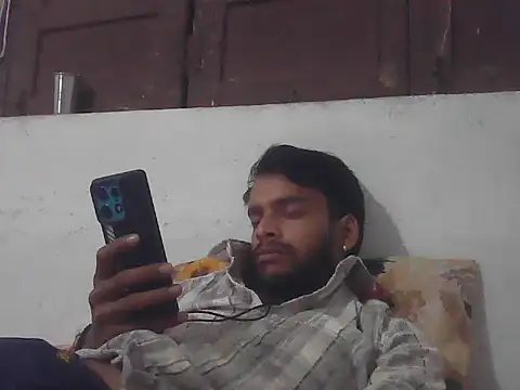 Snapshot of yashuuuu021 chatting on 25, 9, 2025 yashuuuu021 online show from 25, 9, 2025