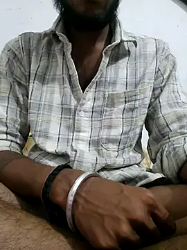 Snapshot of yashuuuu021 chatting on 18, 10, 2025 yashuuuu021 online show from 18, 10, 2025