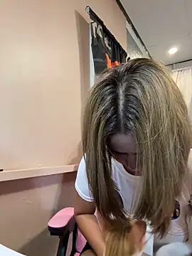 Snapshot of Kath_C chatting on 9, 11, 2025 Kath C online show from 9, 11, 2025