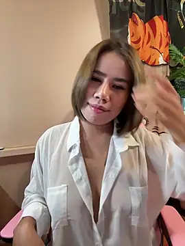 Snapshot of Kath_C chatting on 23, 10, 2025 Kath C online show from 23, 10, 2025