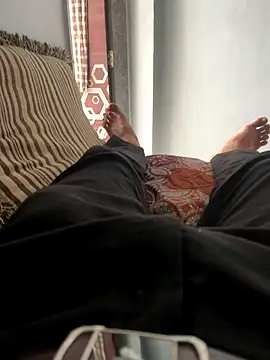 NoddingScorpion online show from 27, 10, 2025