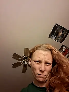 Snapshot of trixietru chatting on 3, 12, 2025 trixietru online show from 3, 12, 2025