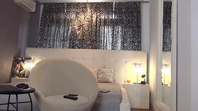 LadyValeriaXO online show from 25, 9, 2025