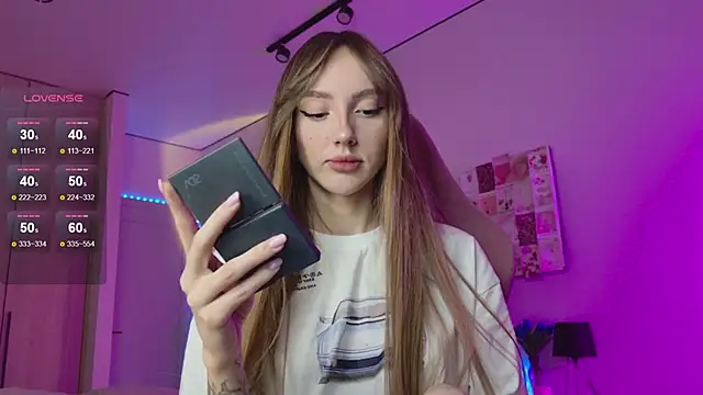 Lunainnk online show from 5, 10, 2025