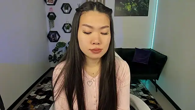 LunaPurrr online show from 27, 11, 2025