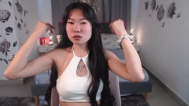 LunaPurrr online show from 27, 10, 2025