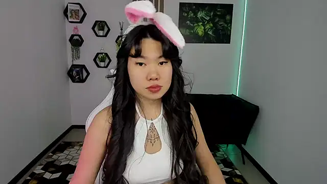 LunaPurrr online show from 10, 1, 2026