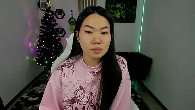 LunaPurrr online show from 22, 12, 2025