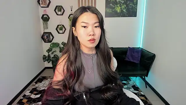 LunaPurrr online show from 28, 11, 2025