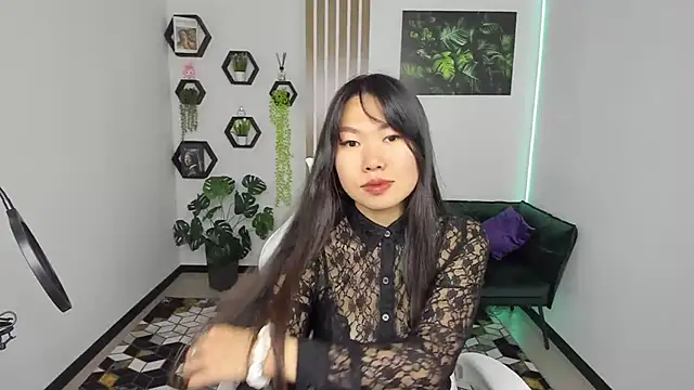 LunaPurrr online show from 7, 10, 2025