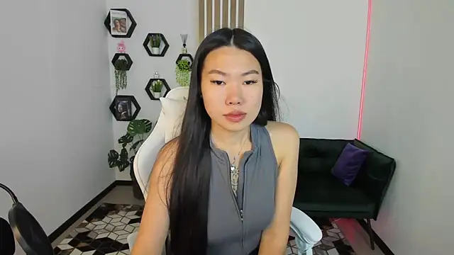 LunaPurrr online show from 22, 9, 2025