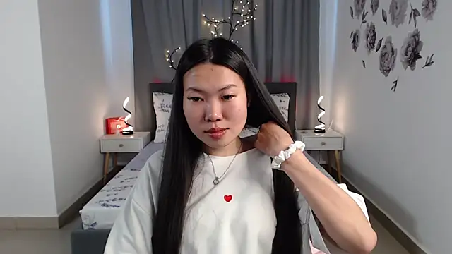 LunaPurrr online show from 9, 9, 2025