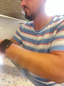 Snapshot of imooLoov chatting on 27, 10, 2025 imooLoov online show from 27, 10, 2025