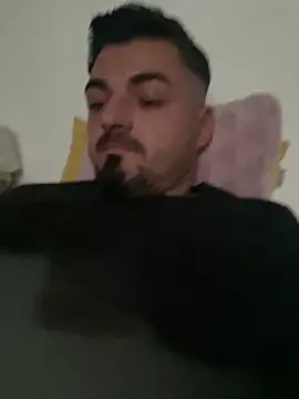 Snapshot of imooLoov chatting on 31, 10, 2025 imooLoov online show from 31, 10, 2025