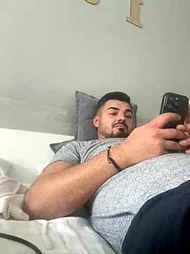 Snapshot of imooLoov chatting on 15, 10, 2025 imooLoov online show from 15, 10, 2025