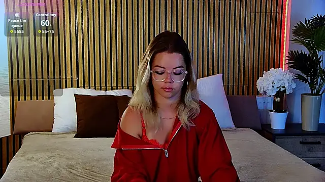 Snapshot of PrincessSlay chatting on 6, 7, 2026 PrincessSlay online show from 6, 7, 2026
