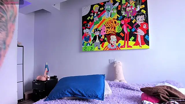 MiaVillalobos online show from 15, 3, 2026