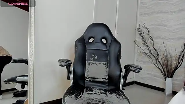 JamesDeker online show from 29, 10, 2025