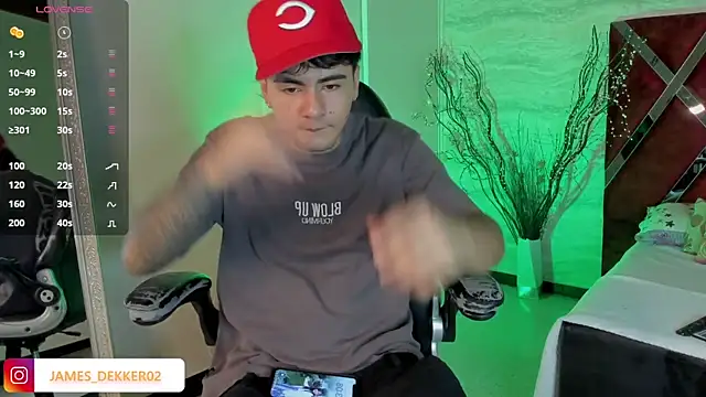 JamesDeker online show from 6, 10, 2025