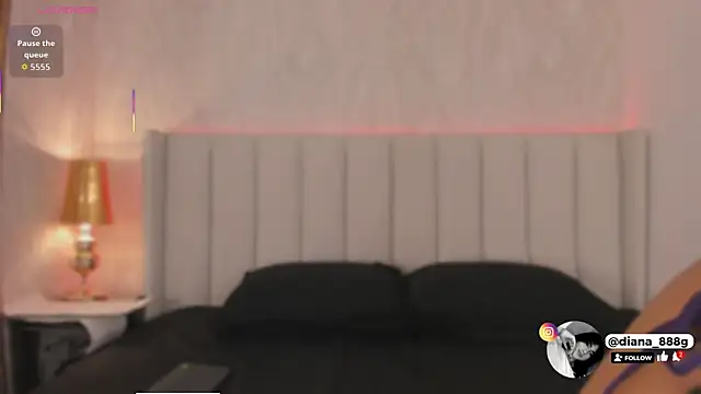 Mia-Medina online show from 10, 9, 2025