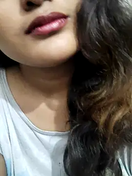 Cute pinkii online show from 6, 11, 2025