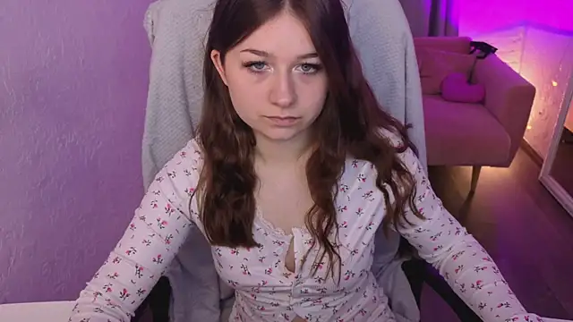 Enny Kris online show from 4, 10, 2025