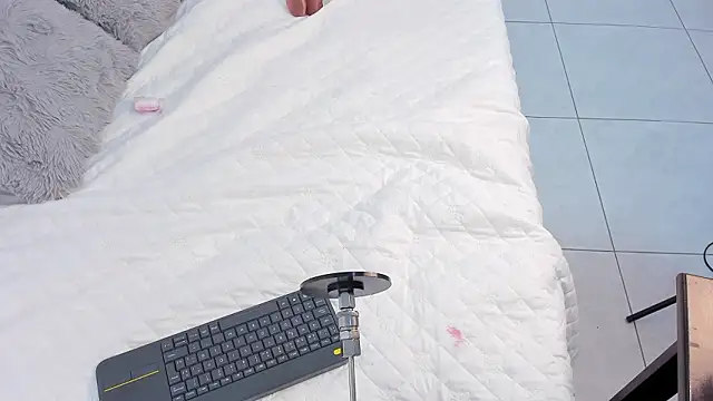 Nina sweetz12 online show from 4, 2, 2026