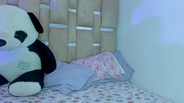 JulianaCarter online show from 19, 12, 2025