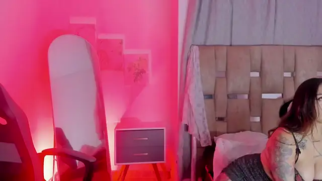 JulianaCarter online show from 10, 10, 2025