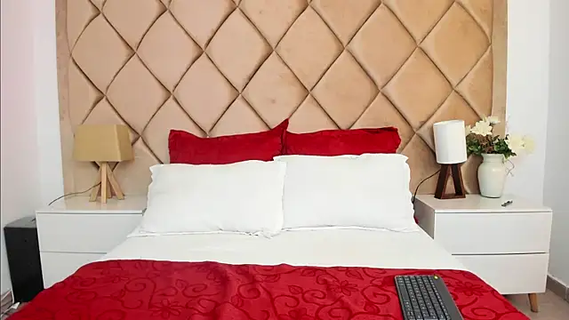 AngelinaDuvall online show from 19, 10, 2025