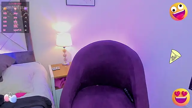 Snapshot of bravepetunia chatting on 28, 11, 2025 bravepetunia online show from 28, 11, 2025