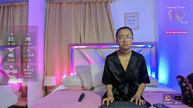 Snapshot of bravepetunia chatting on 3, 10, 2025 bravepetunia online show from 3, 10, 2025