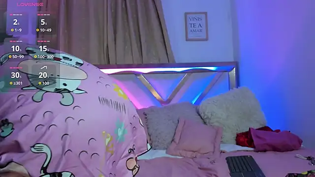 Snapshot of bravepetunia chatting on 14, 10, 2025 bravepetunia online show from 14, 10, 2025