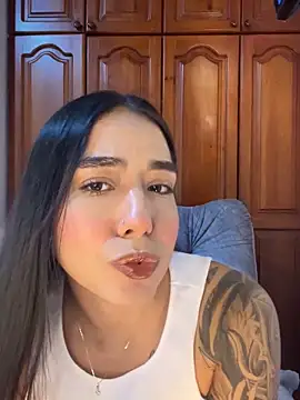 KaditaNavarro online show from 8, 4, 2026