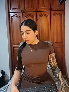 KaditaNavarro online show from 9, 6, 2026
