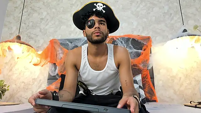 Snapshot of RaphaelDufort chatting on 27, 10, 2025 RaphaelDufort online show from 27, 10, 2025