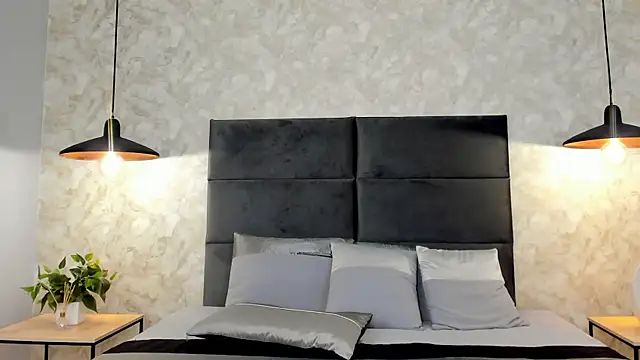 Snapshot of RaphaelDufort chatting on 7, 11, 2025 RaphaelDufort online show from 7, 11, 2025