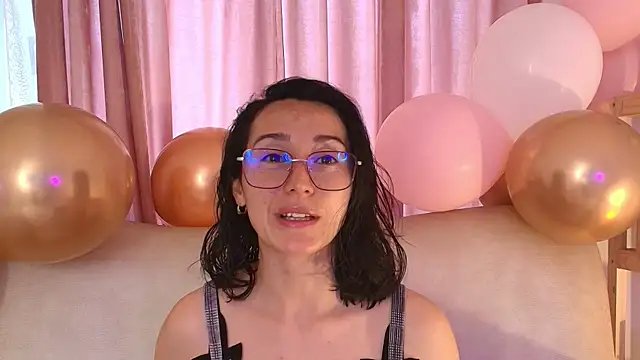 Ginevra esposito online show from 13, 4, 2026