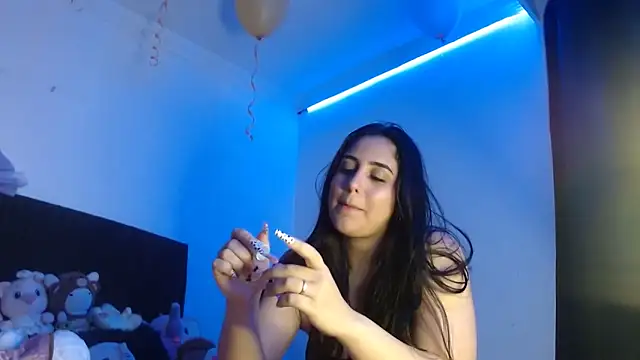 Snapshot of Electraweb_09 chatting on 18, 12, 2025 Electraweb 09 online show from 18, 12, 2025