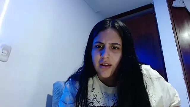 Snapshot of Electraweb_09 chatting on 17, 10, 2025 Electraweb 09 online show from 17, 10, 2025