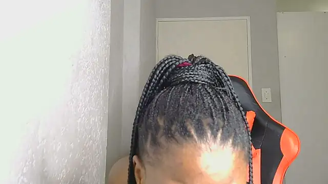 Ballenciaa online show from 15, 11, 2025