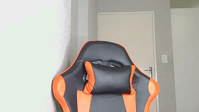 Ballenciaa online show from 24, 10, 2025