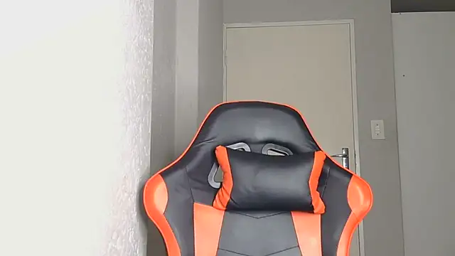 Ballenciaa online show from 2, 11, 2025