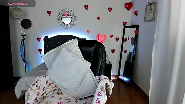 Snapshot of _lia_baby chatting on 7, 7, 2026 lia baby online show from 7, 7, 2026