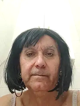 Emily de Carla online show from 4, 5, 2026