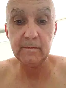 Snapshot of Emily_de_Carla chatting on 12, 10, 2025 Emily de Carla online show from 12, 10, 2025