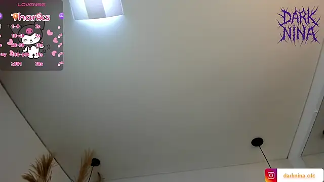 Dark nina  online show from 17, 10, 2025