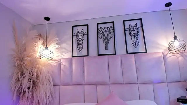 Dark nina  online show from 2, 10, 2025