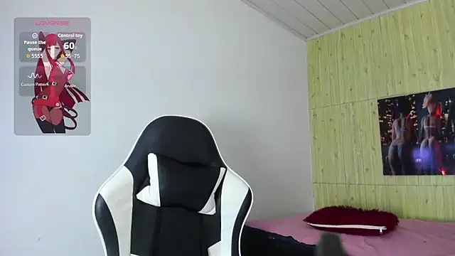 Raven Rouge  online show from 4, 12, 2025