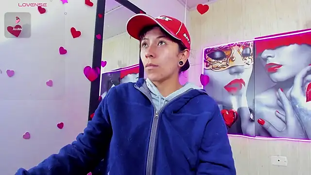 Raven Rouge  online show from 18, 3, 2026